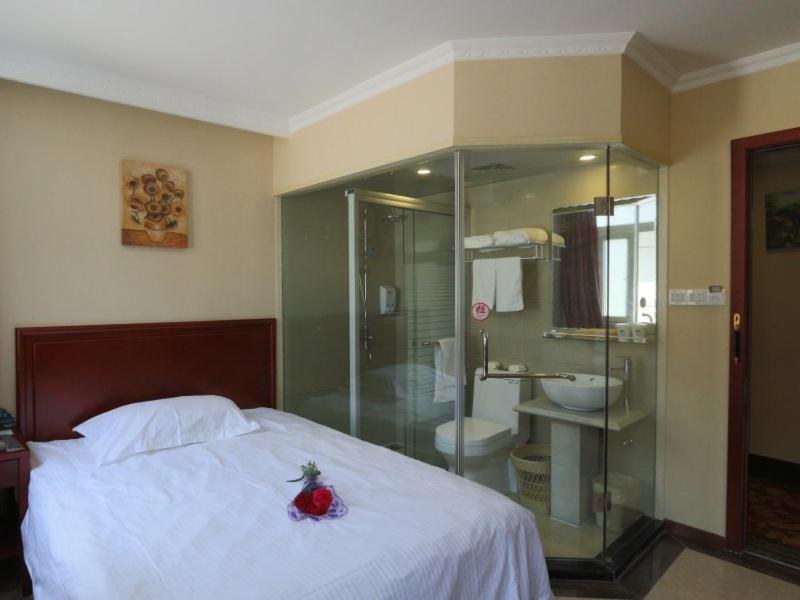 Greentree Inn Shanghai Pudong Airport Huaxia East Road Railway Station Shell Hotel Extérieur photo