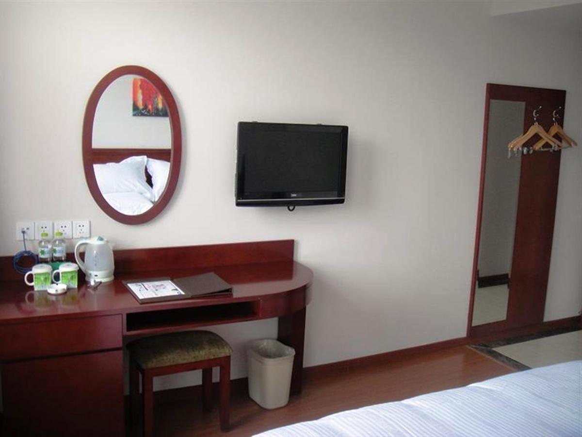 Greentree Inn Shanghai Pudong Airport Huaxia East Road Railway Station Shell Hotel Extérieur photo